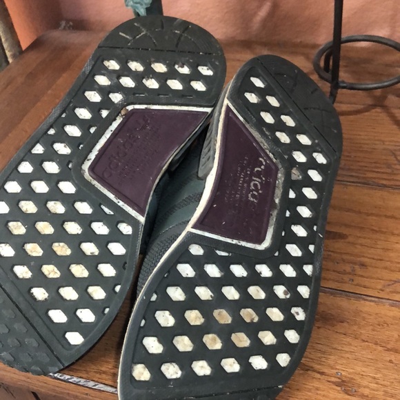 Adidas Tennis Shoes - Picture 3 of 6